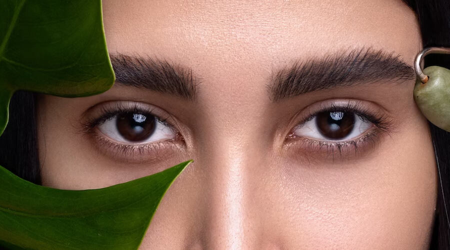 Using Minoxidil for Eyebrow Growth